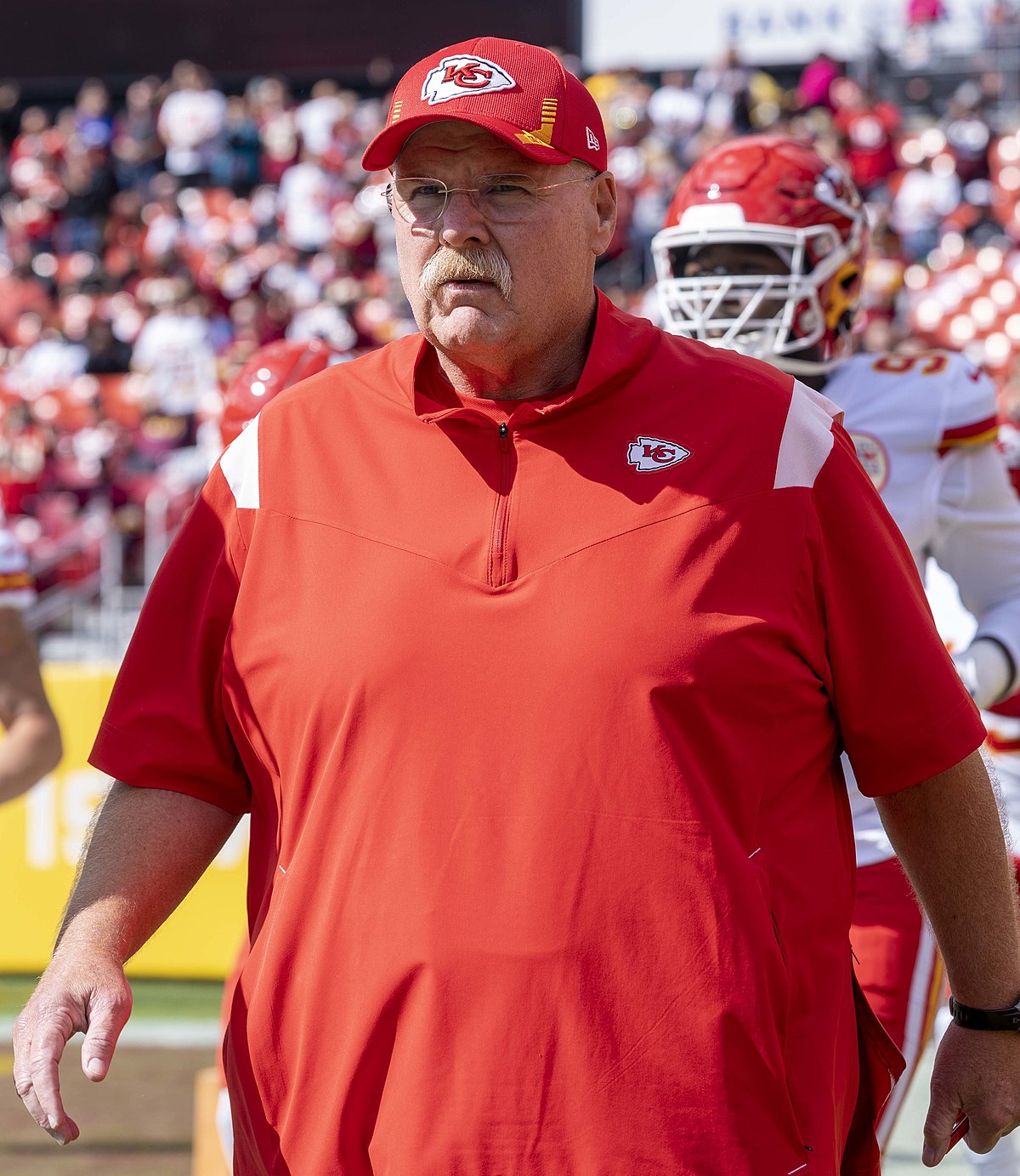 Sad News: About a minute ago, “Andy Reid” Kansas city chiefs head coach died in a car c……read more 