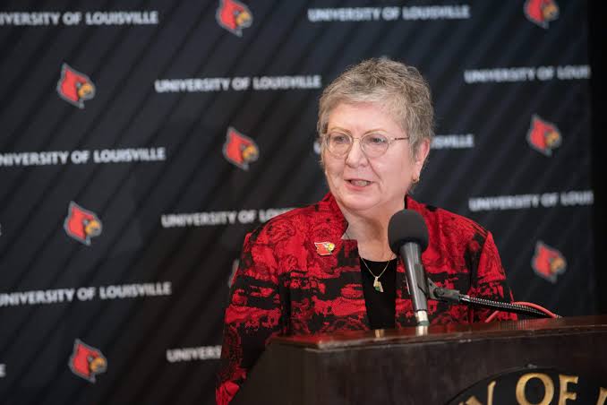 BREAKING NEWS: Kim Schatzel the owner of Louisville team announced that coach Ryan Ronan is no longer…read more details in 