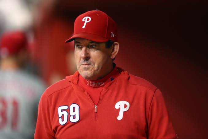 so sad:Joe Girardi Former Piladelphia Phillies manager and the Current manager Rob Thomson died in a plane crash…..few minutes ago on their way to….