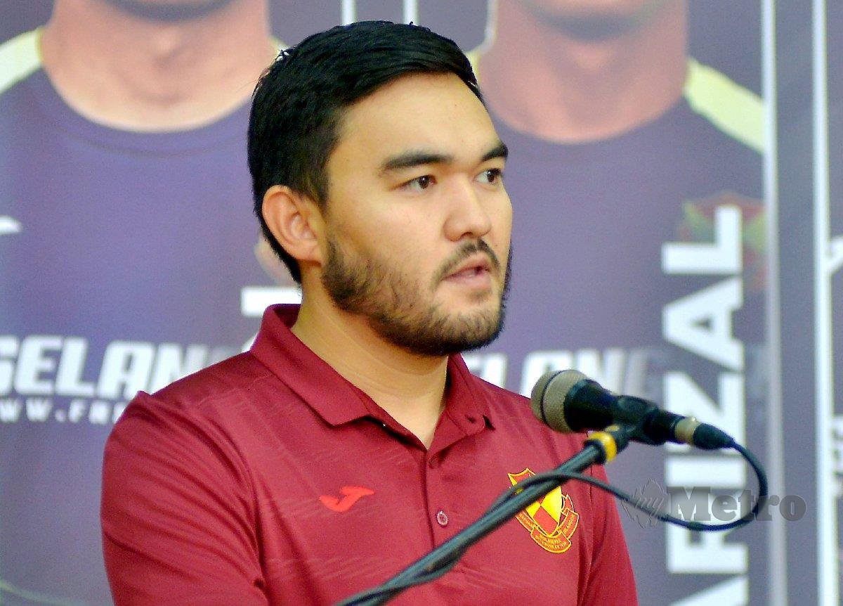  BERITA TERKINI: Pengerusi Penyokong Selangor FC, Tengku Amir Shah, Umumkan Perletakan Jawatan 