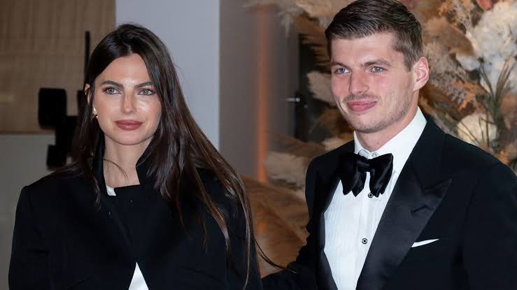 Breaking News: Kelly Piquet Announces Divorce from Max Verstappen After DNL Test Results..see more 