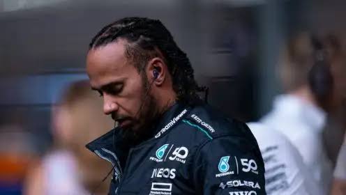 Breaking News: Lewis Hamilton says he is “perplexed, angry” about Mercedes’ strategy “battle.”