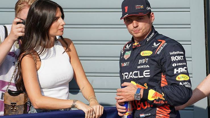 Breaking News: Kelly Piquet Announces Divorce from Max Verstappen After DNL Test Results… read more 