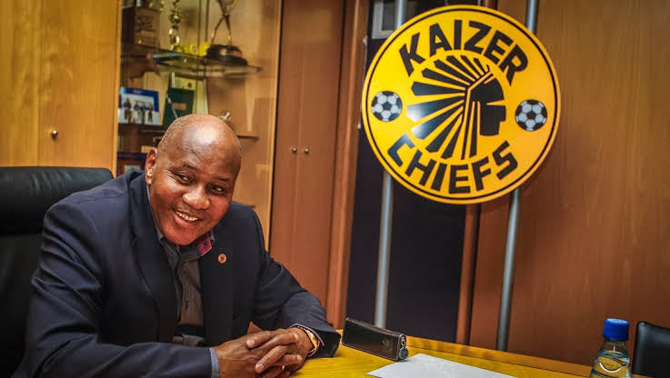 Forever in our heart: kaizer chiefs Chairman- KAIZER MOTAUNG involved in a car accident and…..read more