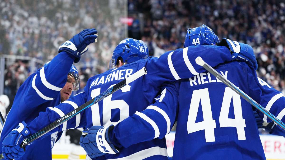 Breaking News: Two Toronto Maple Leafs Star Players Announce Departure Due to Serious Injury Concerns