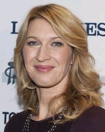 Breaking: Tennis legend Steffi Graf has signed a monumental $96 million contract with….