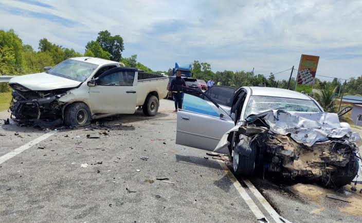 Pengasas Kelab Penyokong Terengganu, Tun Zainal Abidin I, disahkan meninggal dunia dalam kemalangan kereta yang tragis hari ini….