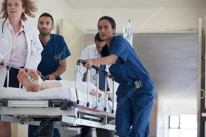 Tan impactante: Franco Colapinto acaba de ser trasladado de urgencia al hospital tras un grave incidente durante una carrera.