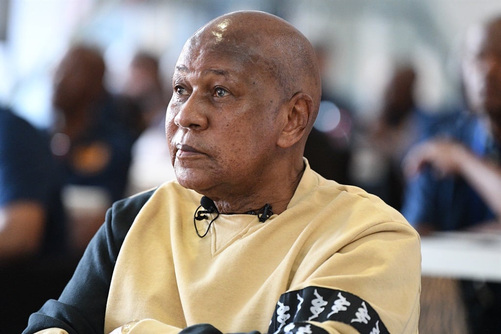 Breaking News: Keizer Chief’s, Kaizer Motaung just few minutes Announces resignation due to…..