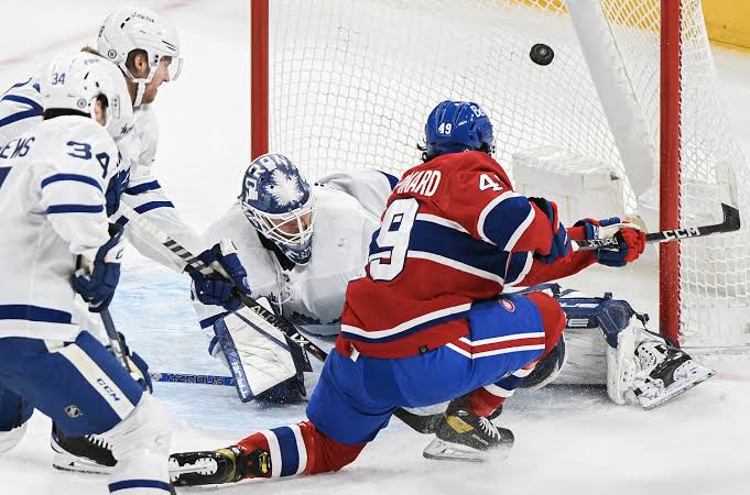 DEAL COMPLETED: Montreal Canadiens former player seal deal with Toronto Maple Leaf just a few minutes ago. read more details in Comments