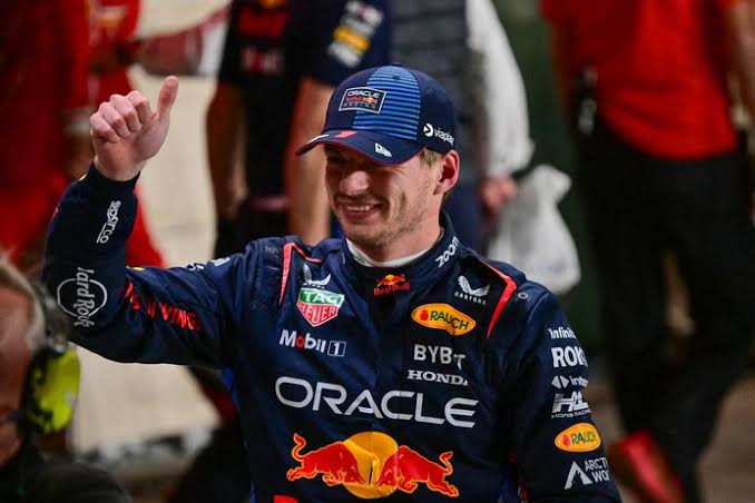 ZOJUIST BINNEN: Max Verstappen tekent bij Haas voor een tweejarig contract ter waarde van $34 miljoen…