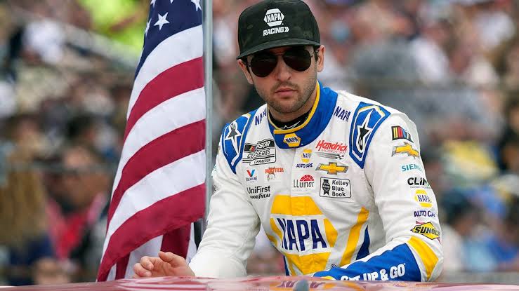 NASCAR President Steve Phelps announced the suspension of Chase Elliott from the 2025 NASCAR Series Championship……