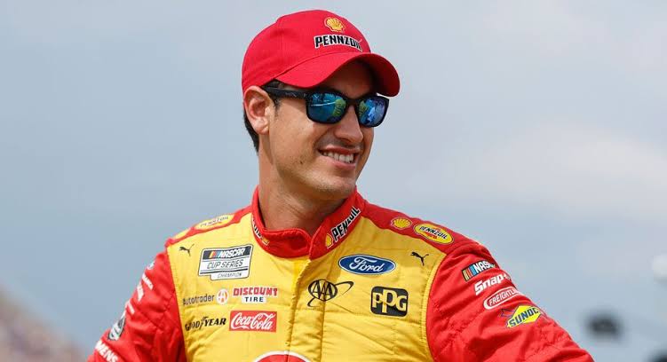 CONFIRMED: NASCAR’s most popular driver, Joey Logano, has secured a groundbreaking contract worth over $78 million, further solidifying his status as one of the biggest stars in the sport. The deal, which is considered one of the..