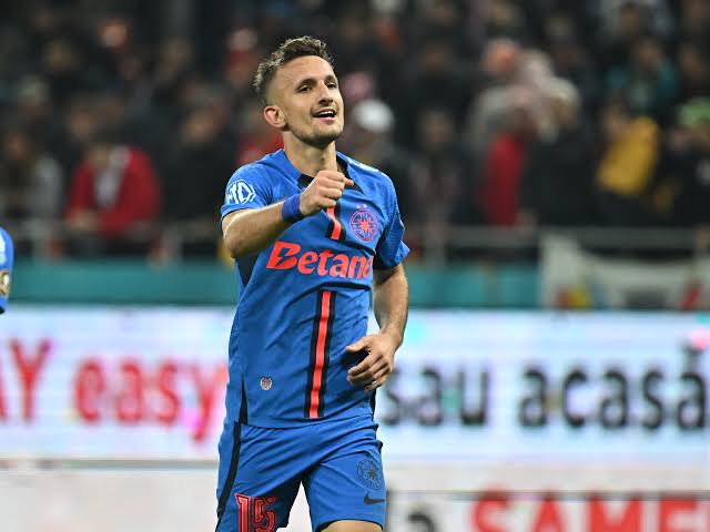 Chiar acum: Marius Ștefănescu își reziliază contractul cu FCSB și pleacă la FC Rapid București, declarând că va…