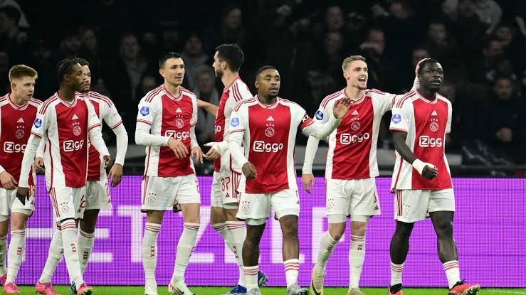 Speler ter waarde van meer dan 190 miljoen dollar tekent contract bij Ajax Amsterdam