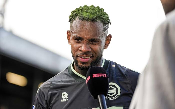 Breaking: FC Groningen rechtsback (RB) Leandro Bacuna kondigt zijn vertrek uit het team aan en komt overeen met Ajax over een tweejarig contract ter waarde van…